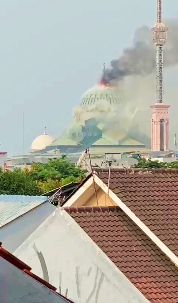 Masjid Jakarta Islamic Center Terbakar, Belum Di Ketahui Penyebabnya