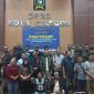 Foto: Sesi foto bersama PWI Cilegon di Kantor DPRD Kota Cilegon 