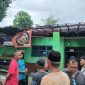 PLT Camat Pagedangan di dampingi Kades Malang Nengah saat meninjau lokasi terdampak.(tangerangnews.co.id)