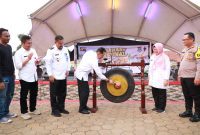 PJ Bupati Tangerang Andi Ony saat membuka Festival Kuliner dan UMKM Sepatan.(ist)