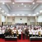 PJ Gubernur Banten Al Muktabar bersama Kepala Sekolah se-Provinsi Banten saat Peluncuran PPDB 2024.(ist)