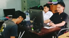 Tersangka diamankan pihak Kepolisian.(ist)