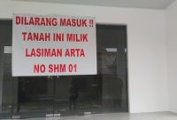 Kantor Desa Lengkong Kulon saat disegel oleh warga.(ist)