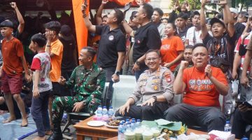 Kapolres Metro Jakarta Utara Tinjau Langsung Pengamanan Nobar Persija vs Persib di Pademangan